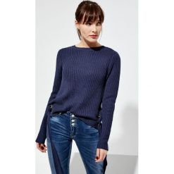 Sweter z wiązaniem. Swetry MOODO, l, bez wzorów, bez ramiączek. Za 19.99 zł.