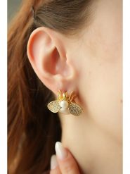 L'Atelier de Gaia Pozłacane kolczyki-wkrętki z perłami i cyrkoniami rozmiar: onesize. Białe kolczyki L'Atelier de Gaia, z cyrkonią, pozłacane. Za 82.99 zł.