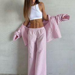 Piżama zimowa dwuczęściowa z miękkiej tkaniny Branislavka. Czerwone piżamy Intica, bez wzorów, ze skóry, bez ramiączek. Za 199.00 zł.