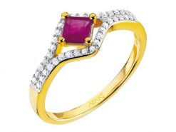 Pierścionek z żółtego złota z diamentami i rubinem - próba 585. Żółte pierścionki Apart, z diamentem, złote. Za 4,690.00 zł.