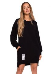 Made of emotion Sukienka dresowa w kolorze czarnym rozmiar: M. Czarne sukienki Made Of Emotion, na co dzień, m, z aplikacjami, z dresówki, z asymetrycznym kołnierzem, bez ramiączek, mini, asymetryczne. Za 224.99 zł.