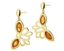 Kolczyki srebrne z bursztynem - motyle. Szare kolczyki Apart, z bursztynem, pozłacane. Za 399.00 zł.