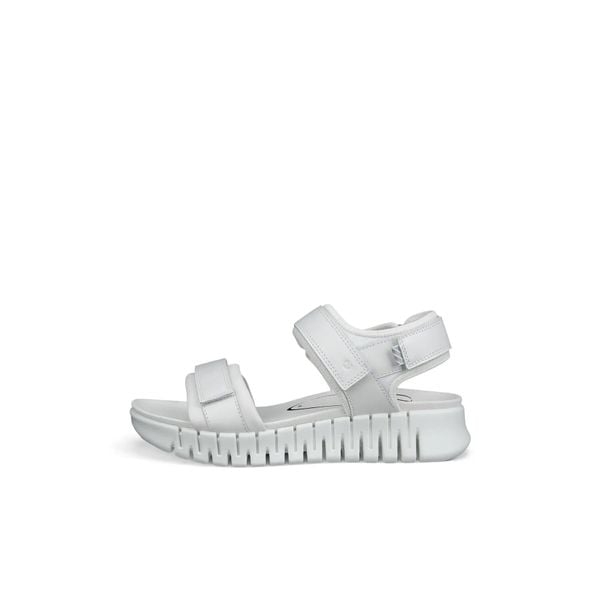 Damskie sandały na koturnie Ecco Gruuv. Białe sandały ecco, bez wzorów, z materiału, eleganckie, bez obcasa, na koturnie, bez zapięcia. Za 412.00 zł.