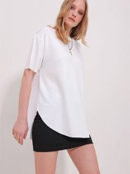 Trend Alacati Koszulka w kolorze białym rozmiar: XL. Białe bluzki Trend Alacati, xl, bez wzorów, bez kołnierzyka, bez ramiączek. Za 48.28 zł.