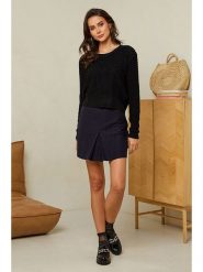 Soft Cashmere Sweter w kolorze czarnym rozmiar: 38/40. Czarne swetry Soft Cashmere, bez wzorów, z kaszmiru, bez ramiączek. Za 104.99 zł.