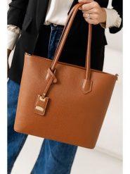 Lia Biassoni Skórzana torebka w kolorze jasnobrązowym - 34 x 29 x 12 cm rozmiar: onesize. Brązowe torby na ramię Lia Biassoni, bez wzorów, z materiału, na ramię, bez dodatków. Za 306.01 zł.