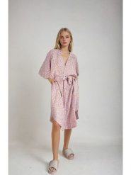 Monki Sukienka w kolorze lawendowym rozmiar: M. Różowe sukienki Monki, na co dzień, m, bez wzorów, z tkaniny, bez kołnierzyka, bez ramiączek, midi, proste. Za 60.88 zł.