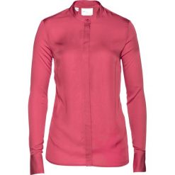 Bluzka ze stójką Premium bonprix malinowy. Czerwone bluzki bonprix, bez wzorów, bez kołnierzyka, bez ramiączek. Za 44.99 zł.