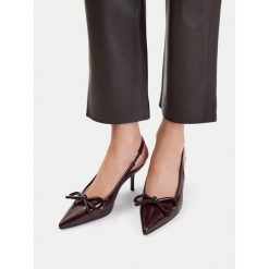 Szpilki JENNY. Brązowe szpilki Jenny, bez wzorów, bez obcasa, na szpilce, bez zapięcia. Za 129.99 zł.