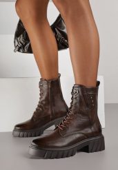 Brązowe Botki Workery w Stylu Grunge z Nitami przy Cholewce Anelerie. Brązowe botki Born2be, bez wzorów, z jeansu, bez obcasa, na płaskiej podeszwie, bez zapięcia. Za 189.99 zł.
