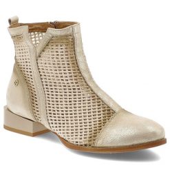 Beżowe Botki Maciejka Eleganckie Obuwie Damskie. Brązowe botki Maciejka, na lato, w ażurowe wzory, ze skóry, bez obcasa, na obcasie, bez zapięcia. Za 539.00 zł.