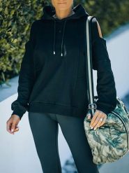 LA Angels Bluza w kolorze czarnym rozmiar: M. Czarne bluzy LA Angels, m, bez wzorów, z kapturem. Za 113.99 zł.