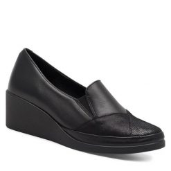 Półbuty Go Soft. Czarne czółenka GO SOFT, bez wzorów, bez obcasa, na koturnie, bez zapięcia. Za 159.99 zł.