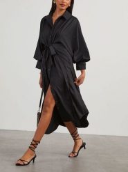 Milan Kiss Sukienka w kolorze czarnym rozmiar: XL. Czarne sukienki Milan Kiss, xl, bez wzorów, z bawełny, bez kołnierzyka, bez ramiączek, midi. Za 173.99 zł.