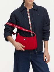 Tommy Jeans Torebka Tjw Ess Daily Shoulder Bag AW0AW18768 Czerwony. Czerwone torebki klasyczne Tommy Jeans, bez wzorów, z jeansu, bez dodatków. Za 249.99 zł.