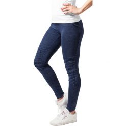 Damskie klasyczne legginsy dżinsowe gt. Niebieskie legginsy Urban Classics, bez wzorów, z denimu. Za 183.50 zł.