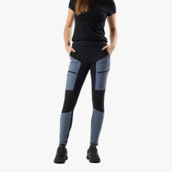 Spodnie outdoor Wędrówki Damska Swedemount Trondheim Trekking Tights wodoodporne. Czarne spodnie sportowe SWEDEMOUNT, na lato, bez wzorów, z tkaniny, outdoorowe. Za 329.99 zł.