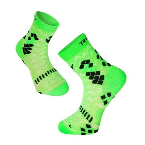 Fluorescencyjne zielone skarpetki uciskowe. Zielone skarpety TRY TO FLY, w ażurowe wzory, z dzianiny. Za 72.54 zł.