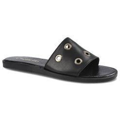 Czarne Klapki Chebello Damskie Stylowe Buty. Czarne klapki CheBello, z aplikacjami, ze skóry, bez obcasa. Za 149.00 zł.