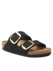 Birkenstock Klapki Arizona Big Buckle 1023239 Czarny. Czarne klapki Birkenstock, bez wzorów, z nubiku, bez obcasa. Za 529.99 zł.