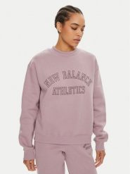 New Balance Bluza Graphic WT43516 Fioletowy Relaxed Fit. Fioletowe bluzy New Balance, l, bez wzorów, z bawełny, bez kaptura. Za 179.99 zł.