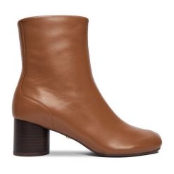 Botki GINO ROSSI. Brązowe botki Gino Rossi, bez wzorów, bez obcasa, na słupku, bez zapięcia. Za 219.99 zł.