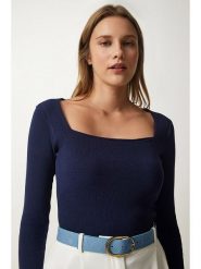 Trendyol Koszulka w kolorze granatowym rozmiar: S/M. Niebieskie bluzki Trendyol, m, bez wzorów, bez kołnierzyka, bez ramiączek. Za 69.95 zł.