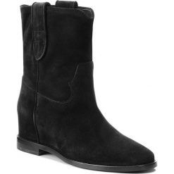 Botki TWINSET - Stivaletto CA8TCC Nero 00006. Czarne botki Twinset, z aplikacjami, ze skóry, bez obcasa, na obcasie, bez zapięcia. W wyprzedaży za 789.00 zł.
