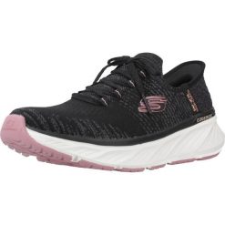 Kapcie SKECHERS SLIP-INS EDGERIDE Czarny. Czarne obuwie domowe Skechers, bez wzorów, z tkaniny, bez zapięcia. Za 331.99 zł.