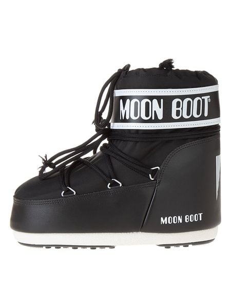 Moon Boot Botki zimowe "Icon Low" w kolorze czarnym rozmiar: 42-44. Czarne botki Moon Boot, na zimę, bez wzorów, z materiału, bez obcasa, bez zapięcia. Za 548.45 zł.