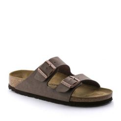 Kapcie Birkenstock Arizona Mocca Dorosłych. Brązowe obuwie domowe Birkenstock, bez wzorów, z materiału, bez zapięcia. Za 688.00 zł.