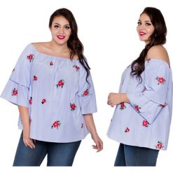 Bluzka w pasy hiszpanka haftowane kwiaty OVERSIZE PLUS SIZE wiosna lato 2018. Niebieskie bluzki Moda Size Plus Iwanek, plus size, bez wzorów, z bawełny, bez kołnierzyka, plus size, bez ramiączek. W wyprzedaży za 69.00 zł.