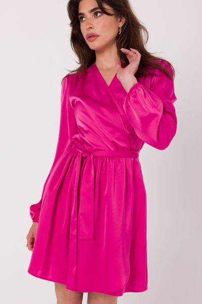 Rozkloszowana Sukienka o Kopertowym Kroju z Satyny - Różowa. Czerwone sukienki MOE, l, bez wzorów, z elastanu, wizytowe, bez kołnierzyka, bez ramiączek, kopertowe. Za 344.90 zł.