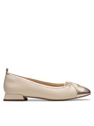 Clarks Baleriny Ubree15 Poppy 26181326 Beżowy. Brązowe baleriny Clarks, bez wzorów, ze skóry, bez obcasa. Za 329.99 zł.