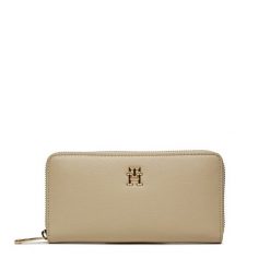Duży Portfel Damski Tommy Hilfiger. Białe portfele TOMMY HILFIGER, bez wzorów. Za 179.99 zł.