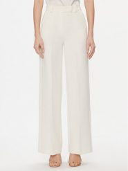 Maryley Spodnie materiałowe 24EB515/43VA Beżowy Relaxed Fit. Brązowe spodnie materiałowe Maryley, s, bez wzorów, z materiału. Za 99.99 zł.