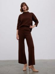 BGN Spodnie w kolorze brązowym rozmiar: 36. Brązowe spodnie materiałowe BGN, na co dzień, bez wzorów, z materiału. Za 96.14 zł.