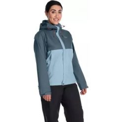 Kurtka przeciwdeszczowa damska Rab Downpour Eco. Niebieskie kurtki sportowe RAB, xs, bez wzorów, bez kaptura, trekkingowe. W wyprzedaży za 491.25 zł.