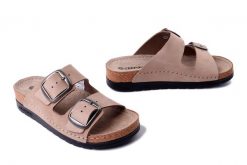 DR. BRINKMANN 700741-08 beige, klapki damskie. Brązowe klapki Dr. Brinkmann, bez wzorów, ze skóry, bez obcasa. Za 264.90 zł.
