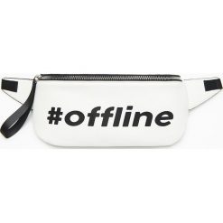 Saszetka z hashtagiem - Biały. Torby na ramię House. W wyprzedaży za 29.99 zł.