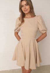 Beżowa Koktajlowa Sukienka z Bufkami Odkrytymi Plecami i Wiązaniem z Tyłu Lilpea. Brązowe sukienki Born2be, na imprezę, l, bez wzorów, eleganckie, bez kołnierzyka, bez ramiączek, mini, kopertowe. Za 249.99 zł.