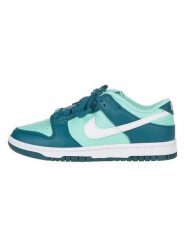 Nike Skórzane sneakersy "Dunk Low" w kolorze morsko-miętowo-białym rozmiar: 38. Niebieskie trampki Nike, bez wzorów, z materiału, bez zapięcia. Za 326.99 zł.