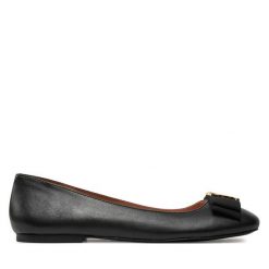 Baleriny LOVE MOSCHINO. Czarne baleriny Love Moschino, bez wzorów, bez obcasa. Za 449.99 zł.