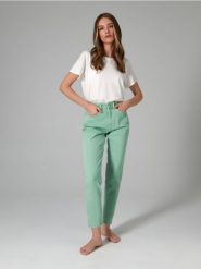 Jeansy mom high waist - zielony. Zielone jeansy Sinsay, l, bez wzorów, z podwyższonym stanem. W wyprzedaży za 29.99 zł.