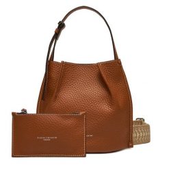 Torebka Gianni Chiarini. Brązowe torebki klasyczne Gianni Chiarini, bez wzorów, bez dodatków. Za 579.99 zł.