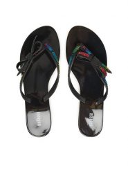 Melissa Japonki Melissa Harmonic M Lover Ad 35797 Czarny. Czarne klapki Melissa, bez wzorów, z tworzywa sztucznego, bez obcasa. Za 199.99 zł.