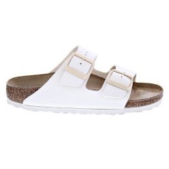 Klapki damskie Birkenstock Arizona. Białe klapki Birkenstock, bez wzorów, z materiału, bez obcasa. Za 296.10 zł.