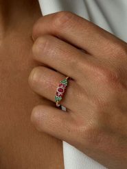 Les Petites Précieuses Pozłacany pierścionek z cyrkonią rozmiar: 58. Różowe pierścionki Les Petites Précieuses, z cyrkonią, pozłacane. Za 114.44 zł.