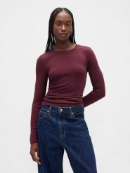 GAP Koszulka w kolorze bordowym rozmiar: XXL. Czerwone bluzki GAP, xxl, bez wzorów, bez kołnierzyka, bez ramiączek. Za 56.93 zł.