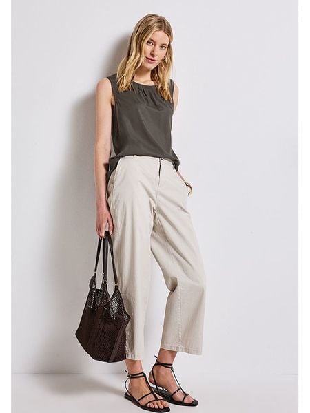 Street One Bluzka w kolorze ciemnobrązowym rozmiar: 38. Brązowe bluzki Street One, bez wzorów, z wiskozy, street, bez kołnierzyka, bez ramiączek. Za 61.17 zł.